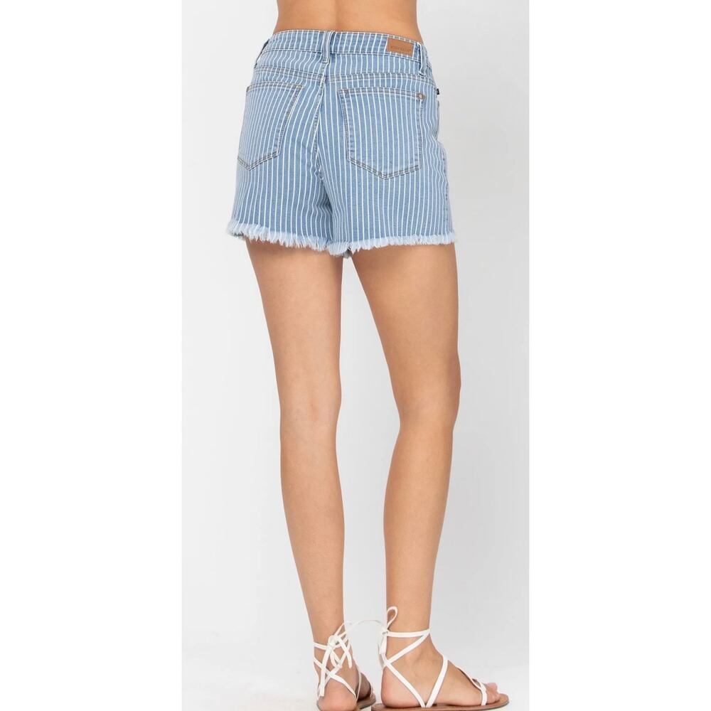 Judy Blue Kya White Striped Denim Stretch Shorts Size Medium - Picture 4 of 10